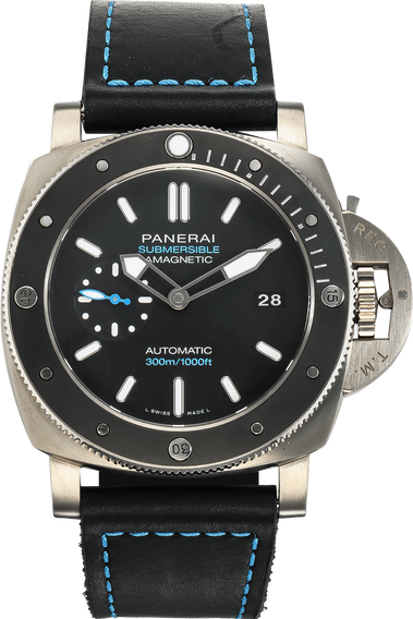 Luminor Submersible Amagnetic Titanium Automatic