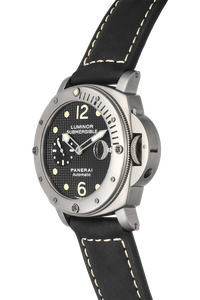 Luminor Submersible Titanium Automatic