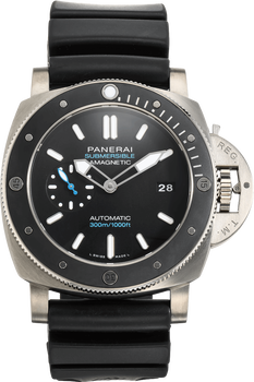 Luminor Submersible Amagnetic Titanium Automatic