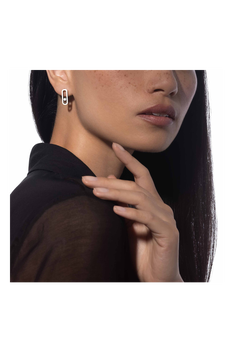 Move Uno Stud Earrings in White Gold