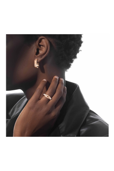 Moderniste Pav&eacute; Ring