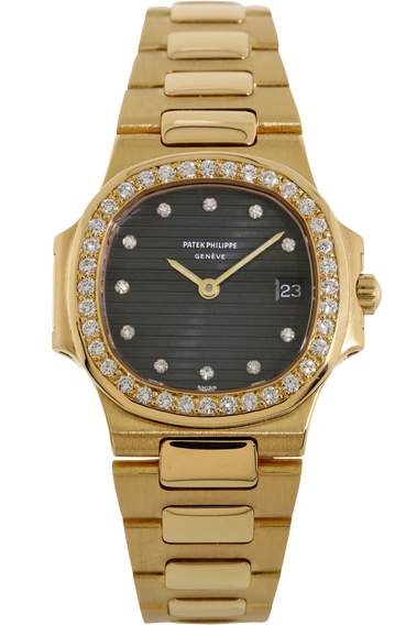 Nautilus Reference 4700 Yellow Gold Quartz