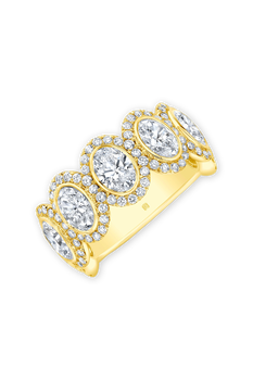 Oval Cut Diamond Halo Band in Yellow Gold