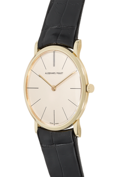 Round Circa 1960s Yellow Gold Manual
