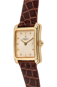 Historiques Yellow Gold Manual