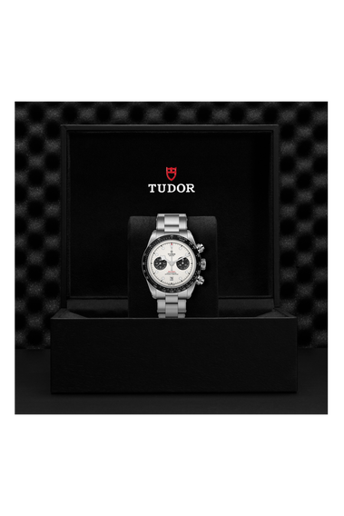 Black Bay Chrono