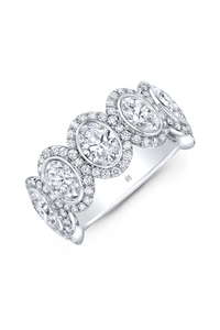 Oval Cut Diamond Halo Band in White Gold