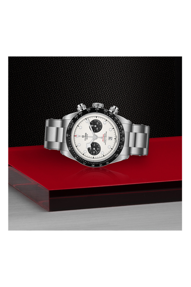Black Bay Chrono