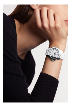 J12 Paradoxe Watch Caliber 12.1, 38 MM