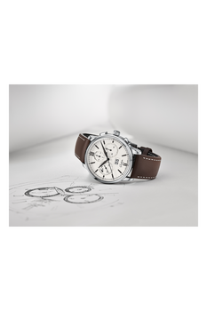 Senator Chronograph Panorama Date