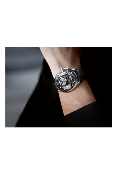 Girard-Perregaux Free Bridge Meteorite (82000-11-32595CX)