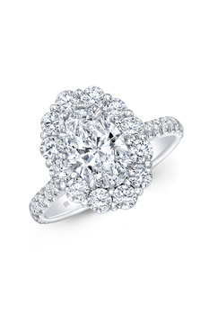 Oval cut Diamond Cluster Solitaire in White Gold