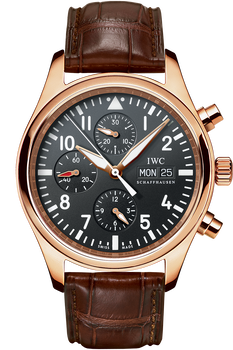 Pilot&#39;s Chronograph in Rose Gold