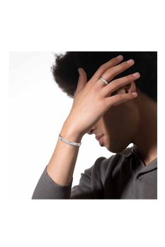 Moderniste Pav&eacute; Bangle