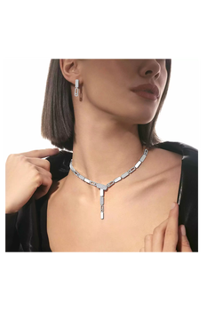 Imperial Move SM Earrings in White Gold