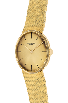 Calatrava Reference 3513 Circa 1970s Yellow Gold Manual