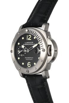 Luminor Submersible Titanium Automatic
