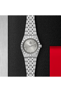 TUDOR Royal