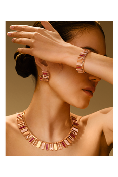 Bucherer Exclusive Move Iconica Lepidolite Earrings in Pink Gold