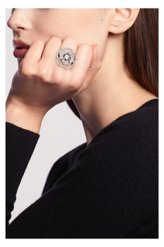 BOUTON DE CAM&Eacute;LIA RING