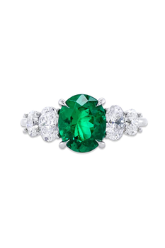 Oval Emerald Ring