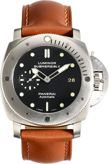 Pre owned panerai submersible on sale