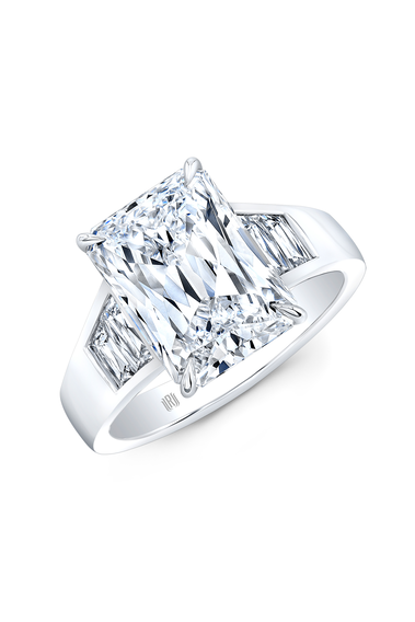 Radiant cut Diamond 3-Stone Ring in Platinum