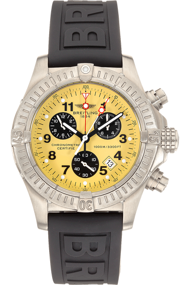 Avenger M1 Chronograph Titanium Quartz