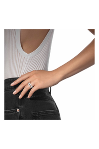 Move Romane Pavé Ring in White Gold Size 54