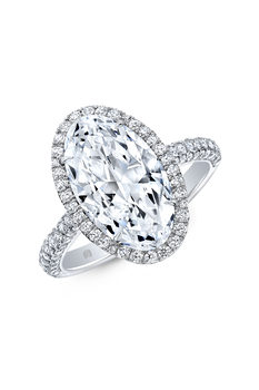 Oval cut Diamond Halo Solitaire in Platinum