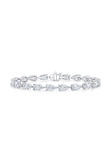 Pear Cut Diamond Bracelet in White Gold