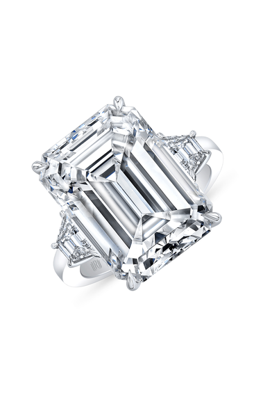 Radiant cut Solitaire 7.61 ct