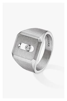 Move Titanium Natural Signet Ring