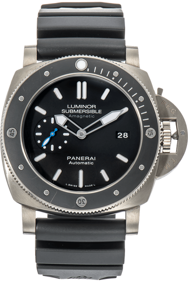 Pre Owned Panerai Luminor Submersible Titanium Automatic