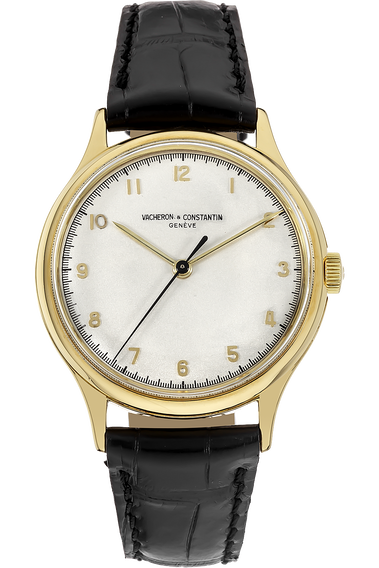 Vintage Round Circa 1940s Yellow Gold Manual