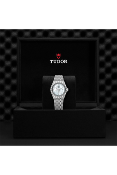 TUDOR Royal