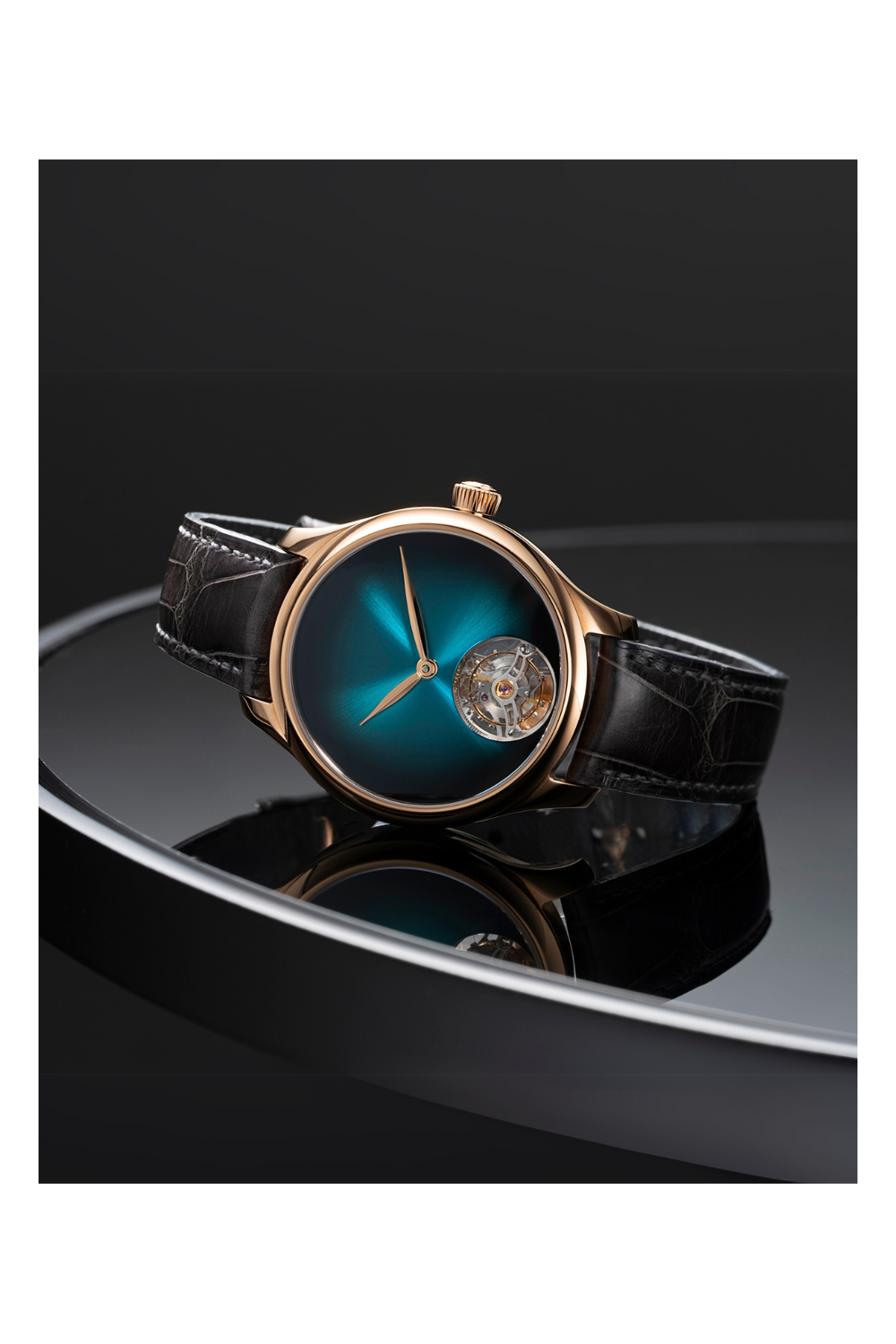 H. Moser & Cie. Endeavor Tourbillon Blue Lagoon (1804-0406)