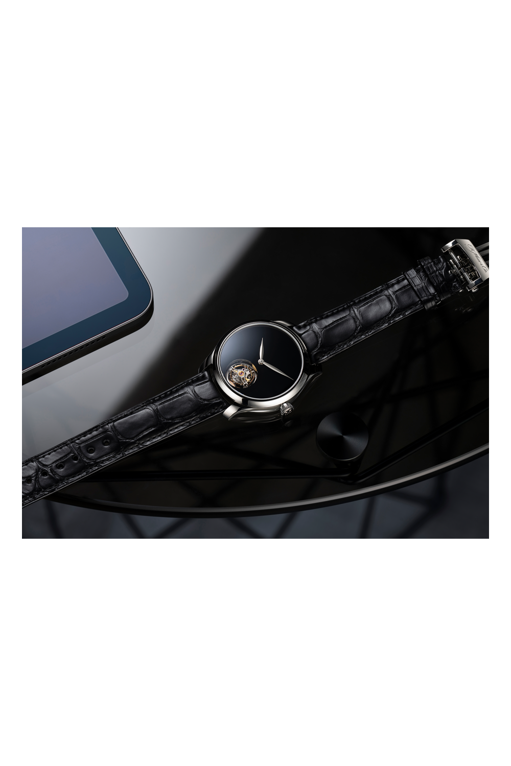 H. Moser & Cie. Endeavour Tourbillon Concept Vantablack (1805-1200)