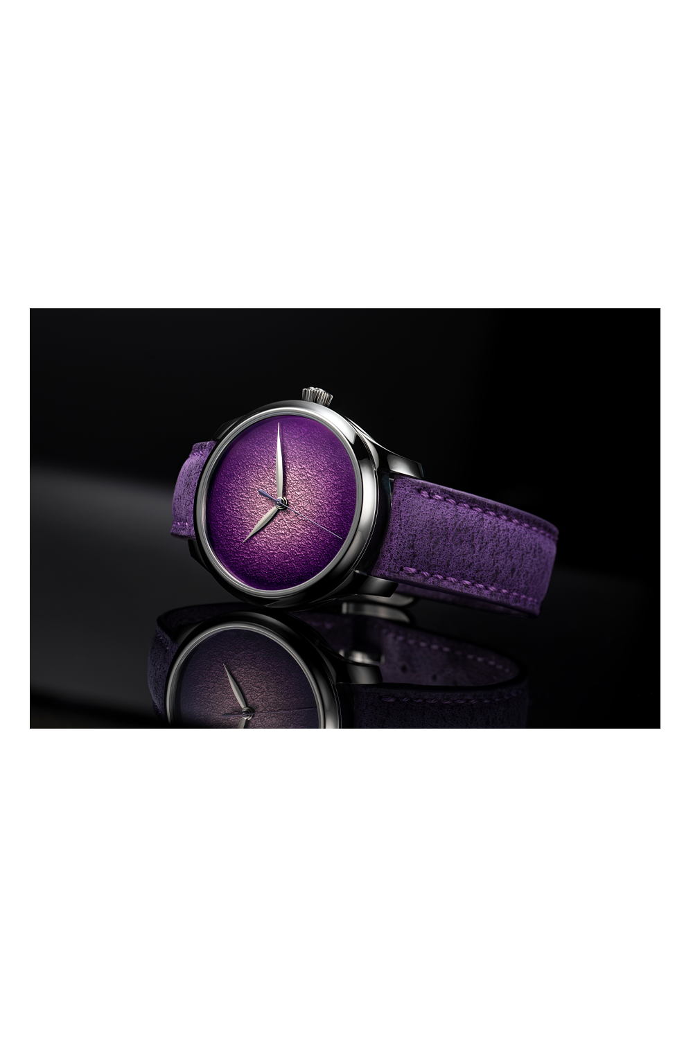 H. Moser & Cie. Endeavour Centre Seconds Concept Purple Enamel
