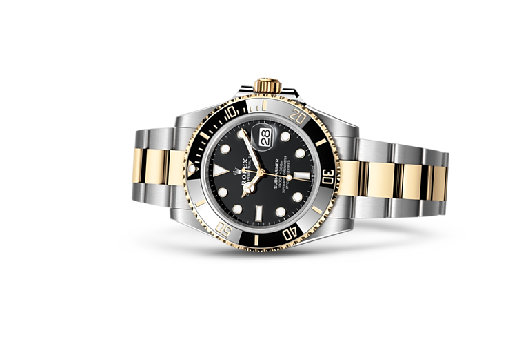 Rolex Submariner in Yellow Rolesor combination of Oystersteel