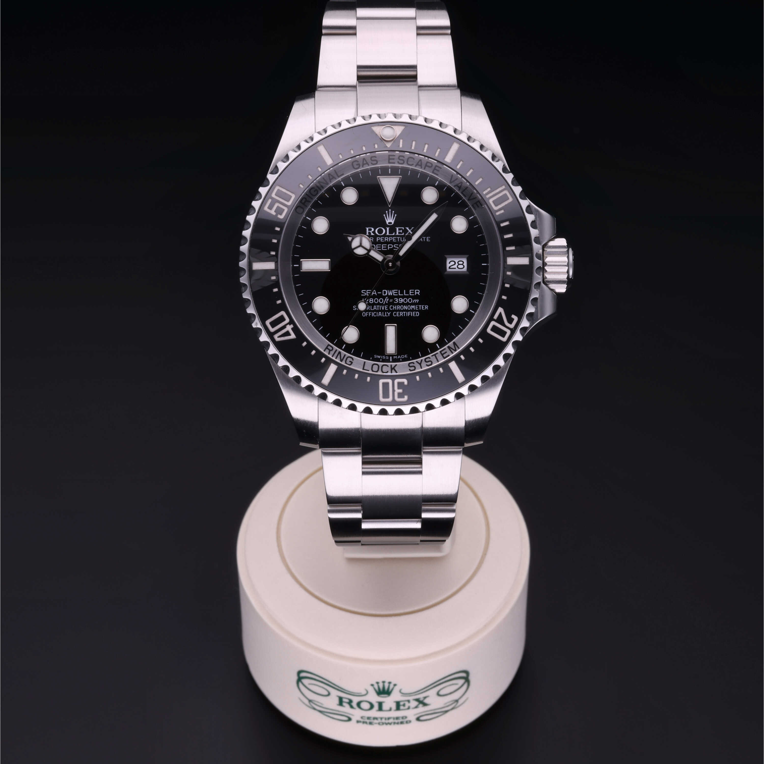Pre owned sea dweller online