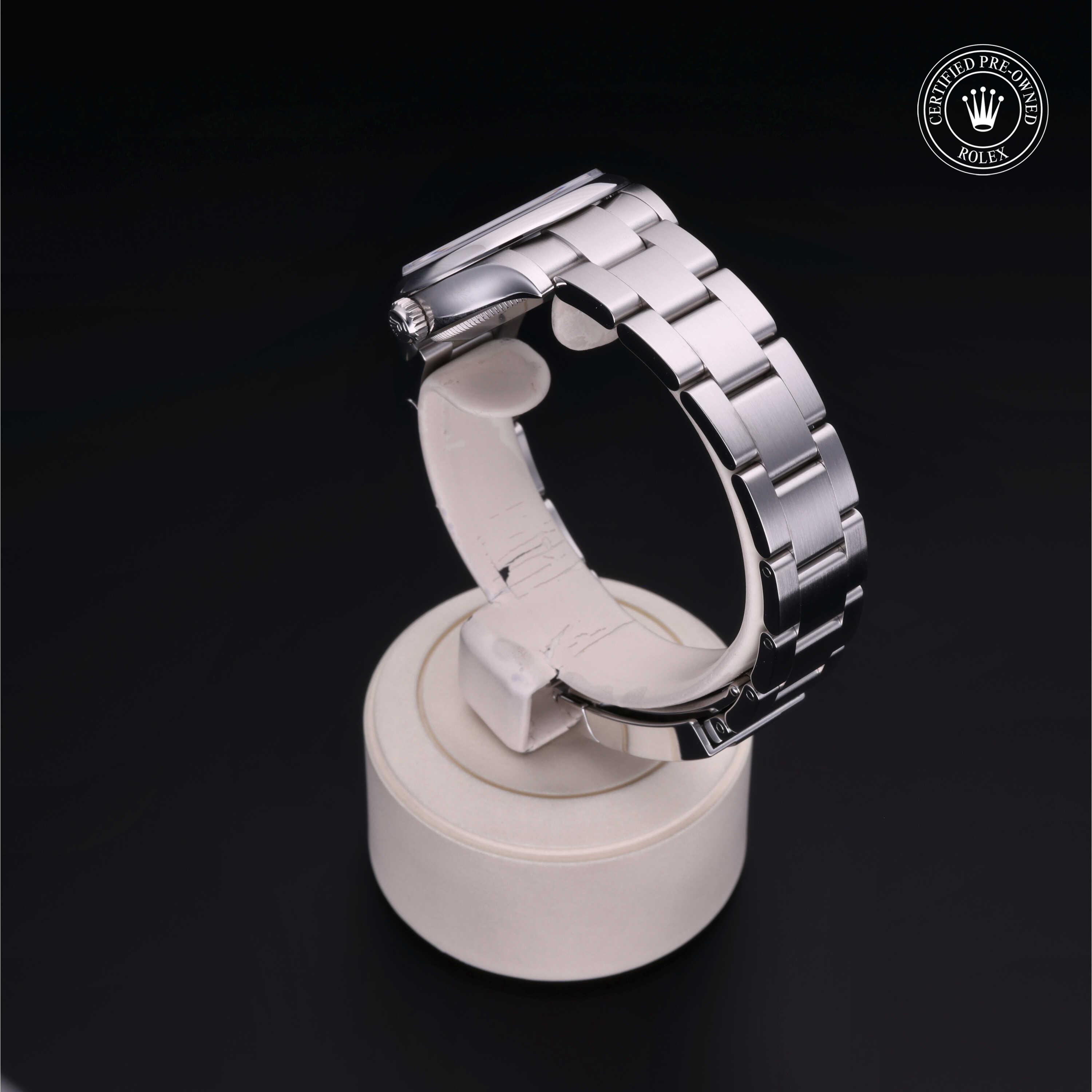 Rolex Oyster Perpetual 4