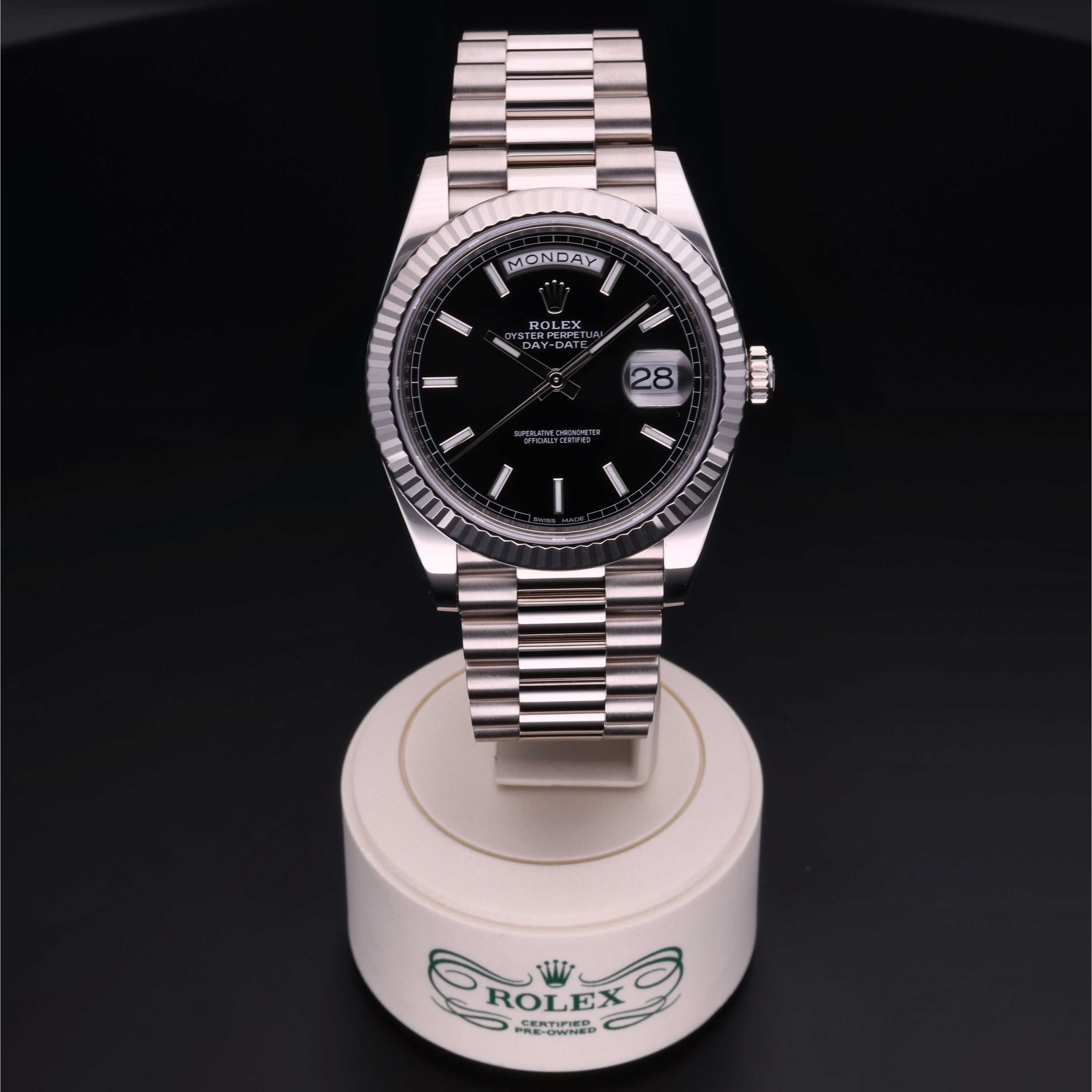 Pre owned rolex day date 40 shop