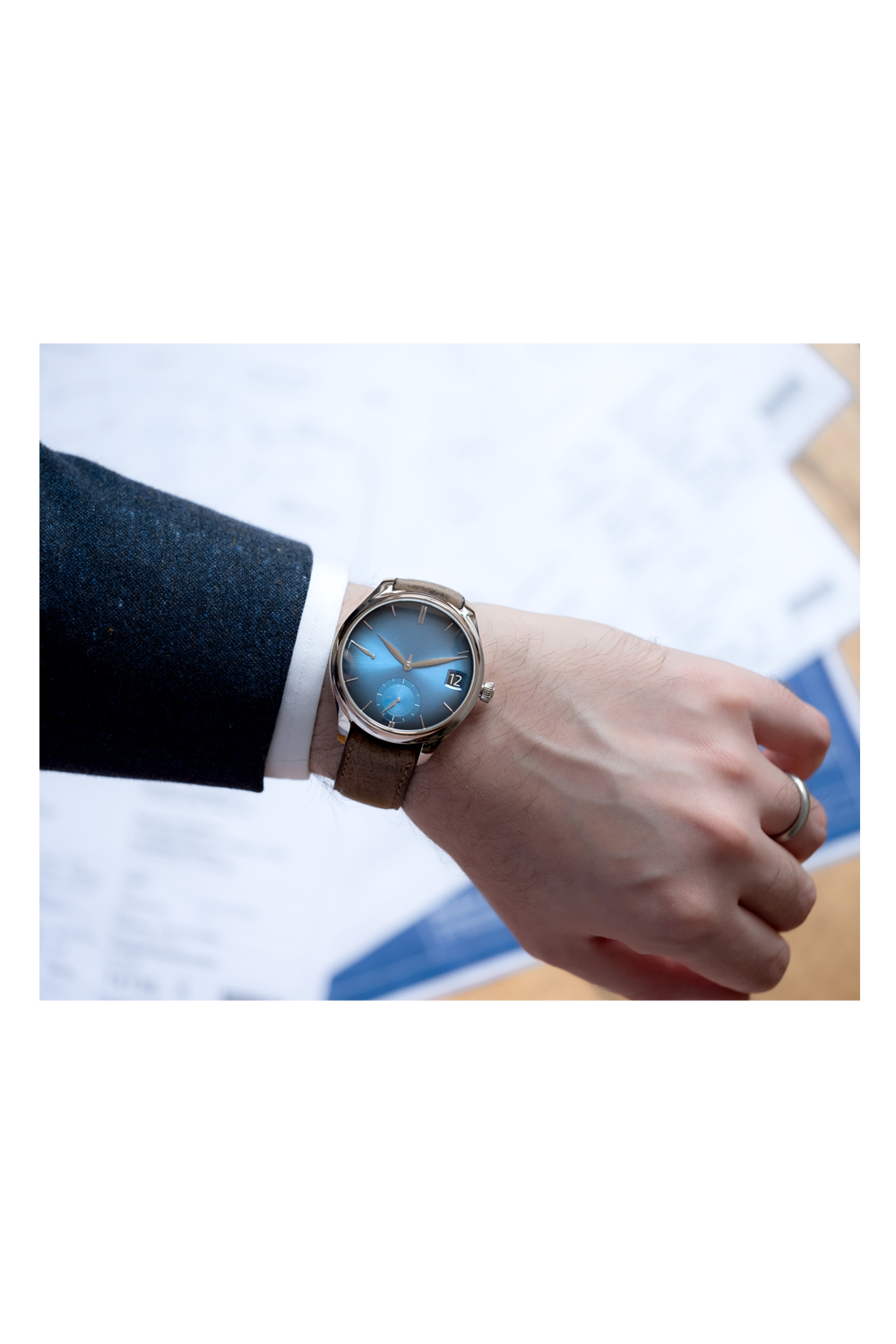 H. Moser & Cie. Endeavor Perpetual Calendar (1800-0204)